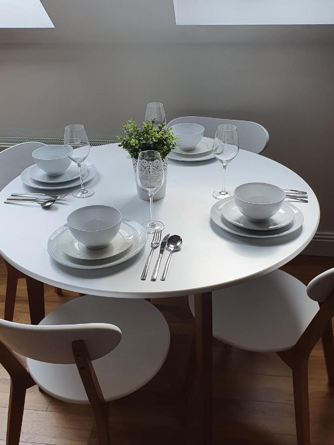 Captivating 1-Bed Apartment In Cloyne Cork Eksteriør billede