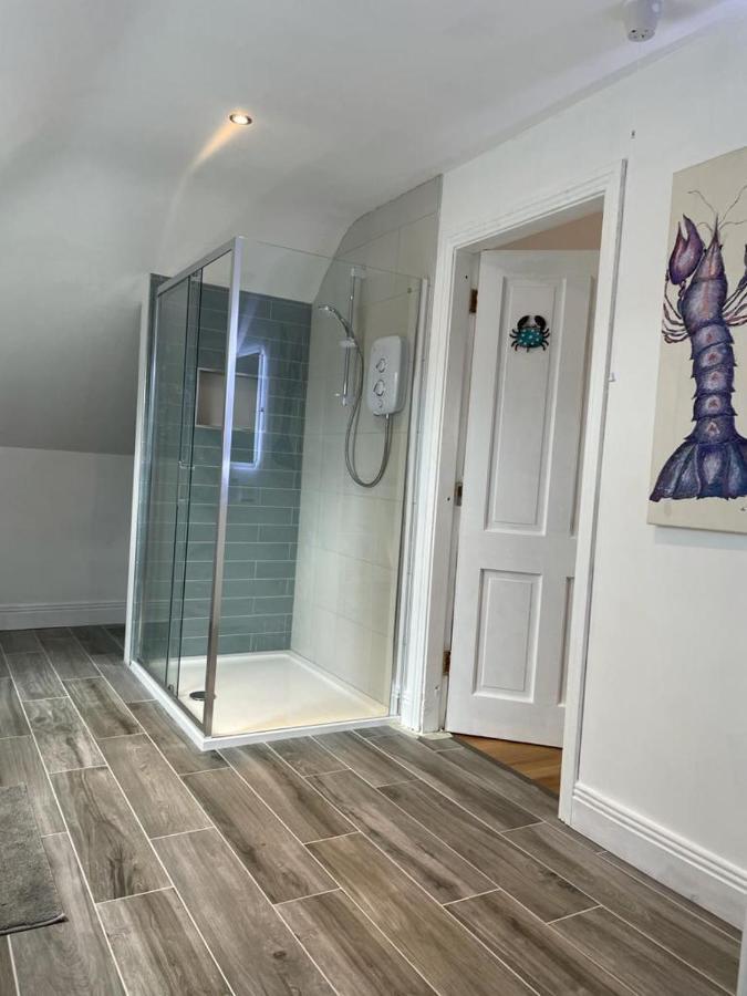 Captivating 1-Bed Apartment In Cloyne Cork Eksteriør billede
